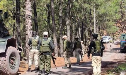 जम्मू-कश्मीर के किश्तवाड़ में सुरक्षाबलों-आतंकियों में मुठभेड़, गोलीबारी जारी