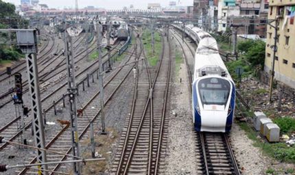 भारत में अब कुल 144 ऑपरेशनल वंदे भारत ट्रेनें, बढ़ा रेल नेटवर्क का विस्तार