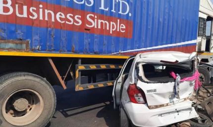 पुणे में तेज रफ्तार कंटेनर की भीषण टक्कर, 7 श्रद्धालुओं की दर्दनाक मौत