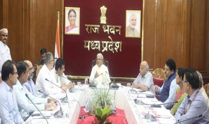 पीएम जनमन योजना के कार्यों की गुणवत्ता पर विशेष ध्यान दें : राज्यपाल पटेल