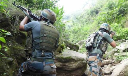 कुलगाम में आतंकियों के साथ मुठभेड़ 11 वें दिन भी जारी, घने जंगलों के बीच गुफाओं में छिपे हुए हैं आतंकी