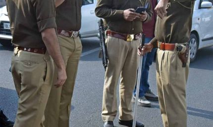 गश्त पर निकले दरोगा के साथ हुआ हादसा, 20 घंटे थाने की फोर्स रही अलर्ट