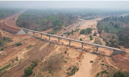 बस्तर के विकास में एक और क्रांतिकारी कदम, दल्लीराजहरा–रावघाट रेल परियोजना दिसंबर तक होगी पूरी