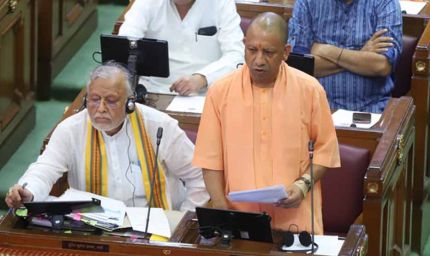 विजन डॉक्यूमेंट बहस पर सीएम योगी का तंज – सपा के लिए PDA का मतलब ‘परिवार डेवलपमेंट अथॉरिटी’