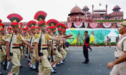स्वतंत्रता दिवस से पहले बड़ा ऐलान: 1090 कर्मियों को वीरता और सेवा पदक