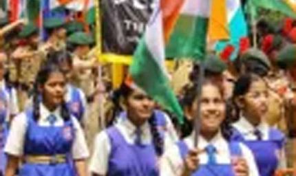 आजादी की तारीख में बदलाव: क्यों मिली आजादी 15 अगस्त 1947 को, न कि 30 जून 1948 को?