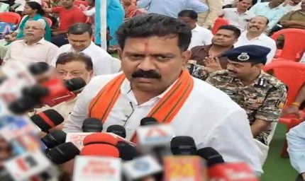 डिप्टी सीएम विजय शर्मा का बयान: बस्तर नक्सलवाद से विकास की राह पर