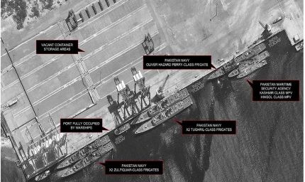 Exclusive: ऑपरेशन सिंदूर में सामने आई सैटेलाइट तस्वीरें, ईरान बॉर्डर के पास छिपे दिखे पाक वॉरशिप