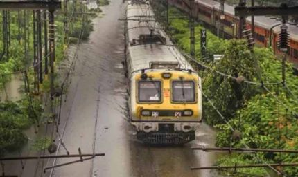 महाराष्ट्र में भारी बारिश का कहर: 12 मौतें, 16 लंबी दूरी की ट्रेनें रद्द