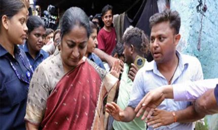 दिल्ली: CM रेखा गुप्ता पर हमला, BJP ने बताया- हाथ पकड़कर खींचने की कोशिश, सिर पर लगी चोट