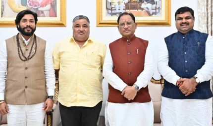 राज्यपाल रमेन डेका ने सर्वगजेन्द्र यादव, राजेश अग्रवाल और गुरु खुशवंत साहेब को मंत्री पद की शपथ दिलाई