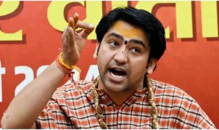 रैवासा धाम में धीरेंद्र शास्त्री का बड़ा बयान- राजस्थान से उठेगा हिंदू राष्ट्र का बिगुल