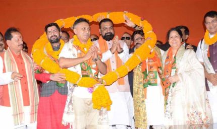 प्रशांत किशोर को करारा झटका, आनंद मिश्रा और नागमणि बीजेपी में शामिल