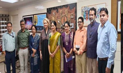 कंट्री हेड सुएंड्रीका ने कस्तूरबा गांधी बालिका छात्रावास का किया दौरा