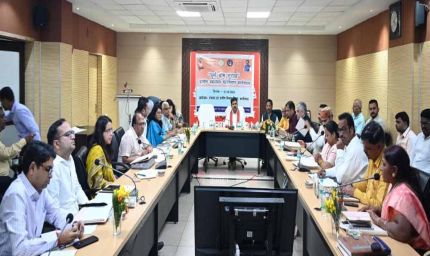 रायपुर : पूर्ण ग्राम सुराज और स्वावलम्बन की दिशा में नया संकल्प: उपमुख्यमंत्री विजय शर्मा की अध्यक्षता में कार्यशाला सम्पन्न