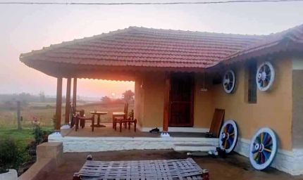 गांव की पगडंडियों पर जो सुकून है, वो शहर की गलियों में कहां