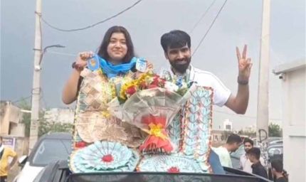 कजाकिस्तान में चमकी हरियाणा की कनक, जीते 2 गोल्ड, रोहतक में हुआ शानदार स्वागत