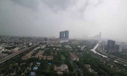 दिल्ली-एनसीआर में मौसम बदला, कई इलाकों में तेज बारिश