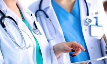 चिकित्सा शिक्षा और स्वास्थ्य सेवा देना सरकार की जिम्मेदारी