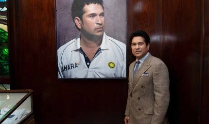 2011 वर्ल्ड कप फाइनल: युवराज से पहले धोनी को भेजने के पीछे की वजह बताई सचिन ने