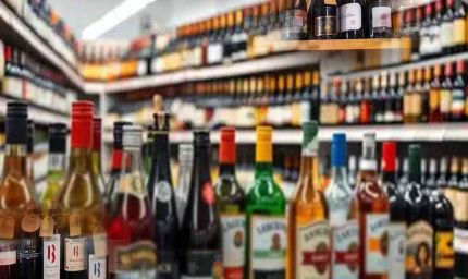 सागर: बड़े बीजेपी नेता के भतीजे के फॉर्म हाउस पर छापेमारी, 12 लाख की अवैध शराब जब्त