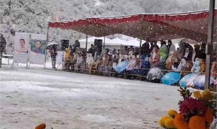 लद्दाख में आई पहली बर्फबारी, सुरम्य नजारों की तस्वीरें हुई वायरल