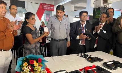 रायपुर रेलवे स्टेशन हुआ हाई-टेक: अब TTE देंगे टिकट, लंबी लाइनों से मिलेगी राहत