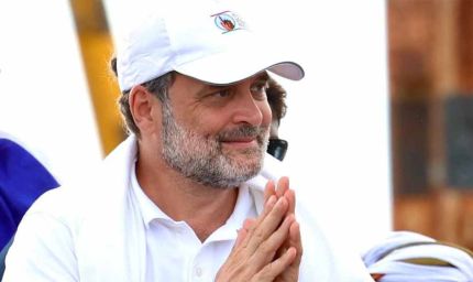 चुनाव आयोग पर राहुल गांधी का निशाना, गुजरात की पार्टियों के चंदे को लेकर उठाए सवाल