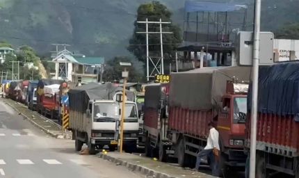 हिमाचल में तीन दिन से जाम, सैकड़ों वाहन फंसे, फल-सब्जियों की सप्लाई प्रभावित