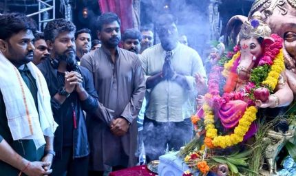 टीम द राजासाब ने सेट पर मनाई गणेश चतुर्थी