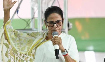 ममता बनर्जी ने केंद्र के खिलाफ मोर्चा खोला, SIR पर सेंसर मोशन के लिए बुलाया विशेष सत्र