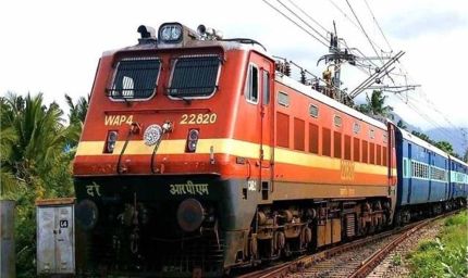 गणेश चतुर्थी पर रेलवे का तोहफा, रात में भी दौड़ेंगी लोकल ट्रेनें