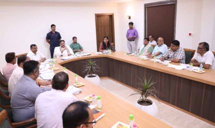 सिंचाई परियोजना का कार्य शीघ्र करें पूर्ण - उप मुख्यमंत्री शुक्ल