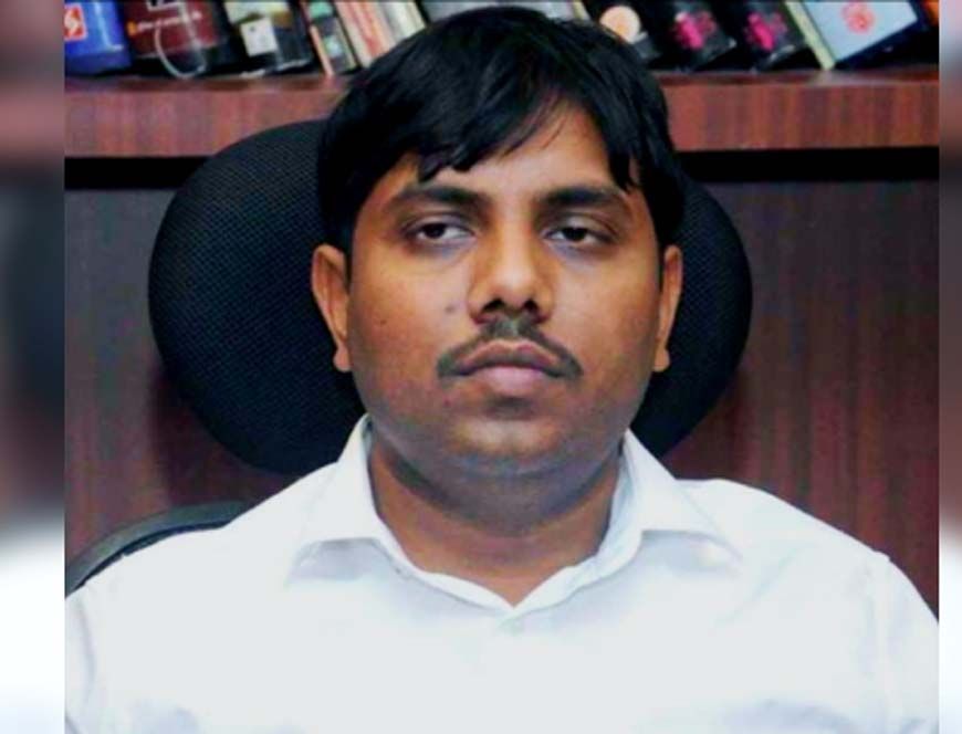 भोपाल में बिना हेलमेट अब नहीं मिलेगा पेट्रोल और CNG, उल्लंघन पर सख्त कार्रवाई तय