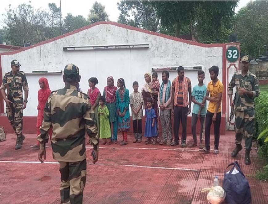 महेंद्रगढ़ में फर्जी आधार कार्ड के साथ पकड़े गए 14 बांग्लादेशी, जल्द होंगे deport