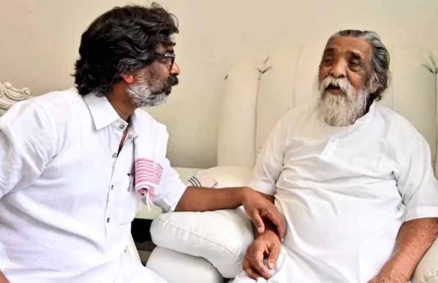 दिशोम गुरु शिबू सोरेन की तबीयत बिगड़ी, CM हेमंत सोरेन दिल्ली के लिए रवाना