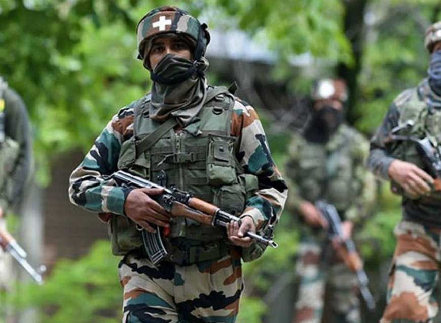 जम्मू-कश्मीर के कुलगाम में सुरक्षा बलों की बड़ी कामयाबी, एक आतंकी मुठभेड़ में ढेर