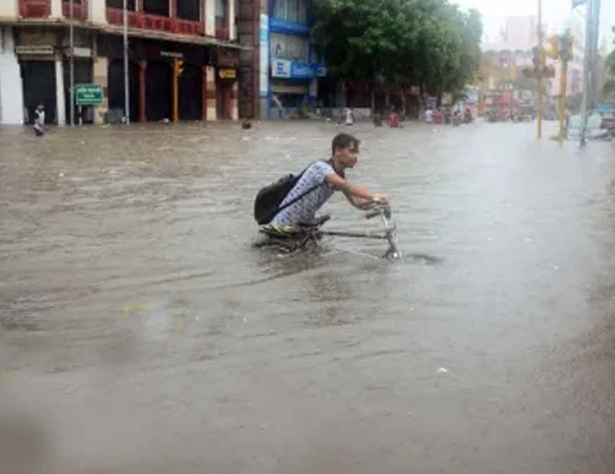 चार जिलों में भारी बारिश का अलर्ट, 260 से अधिक बांध उफान पर