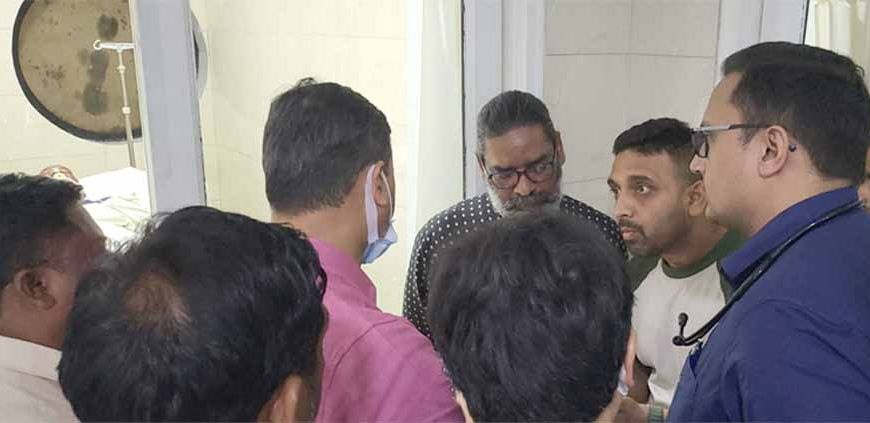 अस्पताल में भर्ती शिक्षा मंत्री रामदास सोरेन से मिलने पहुंचे सीएम  हेमंत सोरेन