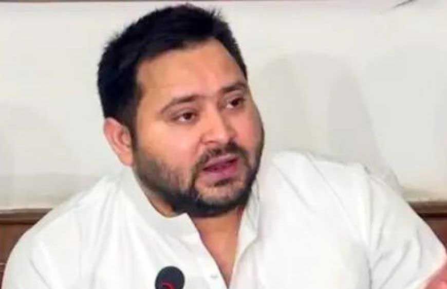 तेजस्वी पर दो वोटर ID रखने का आरोप, FIR दर्ज – चुनाव आयोग का नोटिस भी जारी