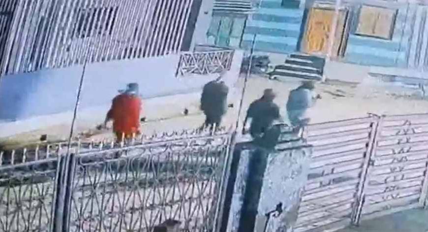 जैन मंदिर में चोरों की सेंध: दानपेटी से नकदी उड़ाई, CCTV में कैद हुई हरकत