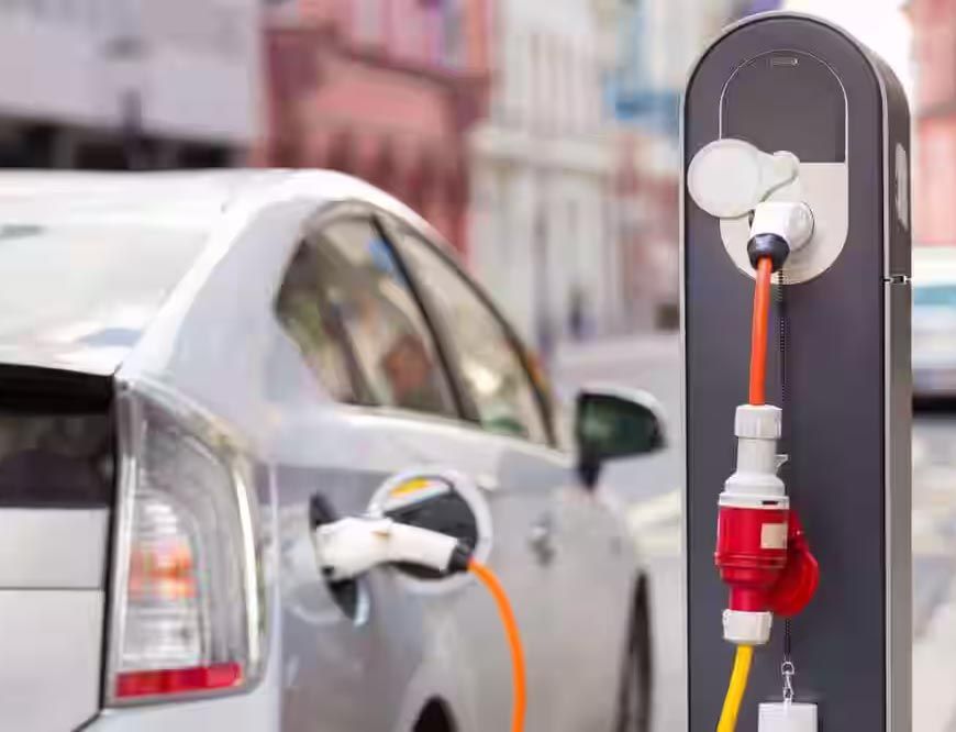 MP के 4 हाइवे पर सफर अब और आरामदायक: फूड कोर्ट से EV चार्जिंग स्टेशन तक की सुविधा