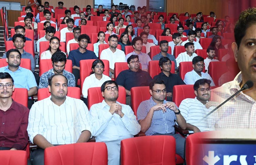 रायपुर : हरित विकास की दिशा में ग्रामीण क्षेत्रों की भूमिका सबसे महत्त्वपूर्ण-उपमुख्यमंत्री विजय शर्मा