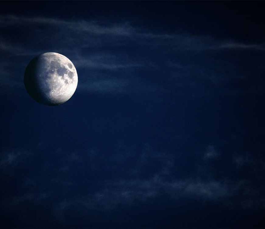 पाकिस्तान भी चांद पर जाना चाहता है! कर्ज में डूबे देश ने बनाई लैंडिंग की योजना