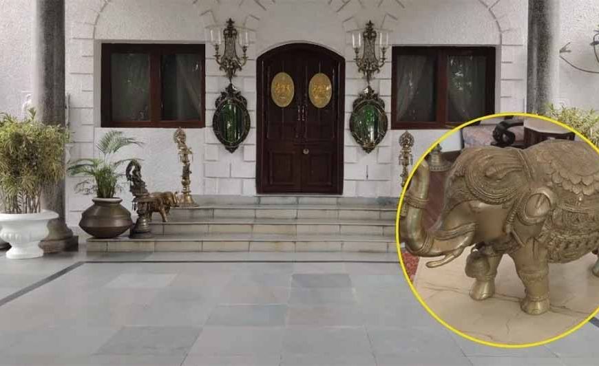 सरगुजा राजपरिवार के कोठीघर से पीतल की हाथी मूर्ति चोरी, CCTV में कैद हुआ चोर