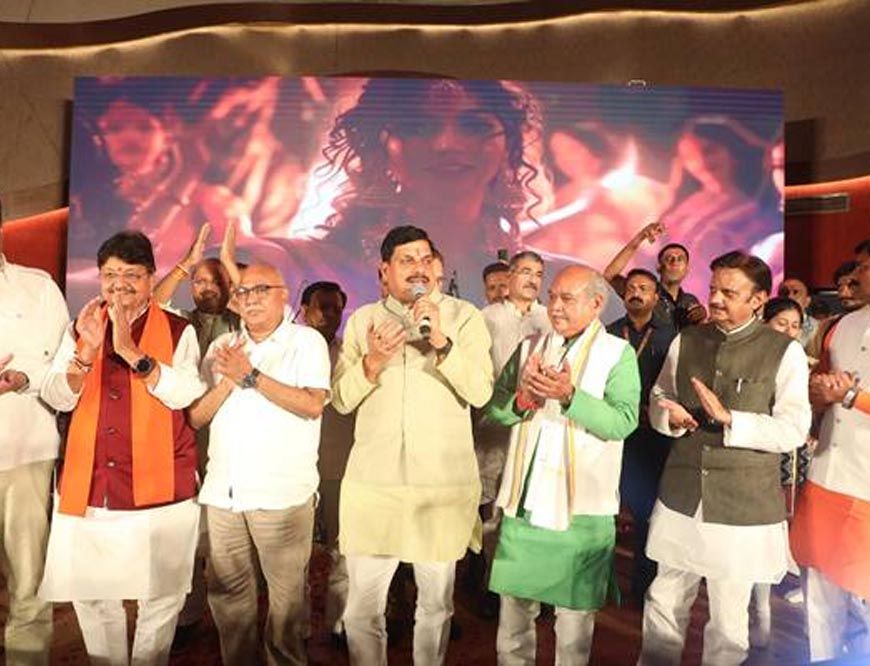 भगवान श्रीकृष्ण के जीवन के प्रसंगों की "कृष्णायन में प्रस्तुति सराहनीय : मुख्यमंत्री डॉ. यादव