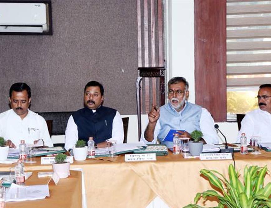 मंत्री पटेल की अध्यक्षता में हुई श्रम विभाग की विभागीय परामर्श समिति की बैठक