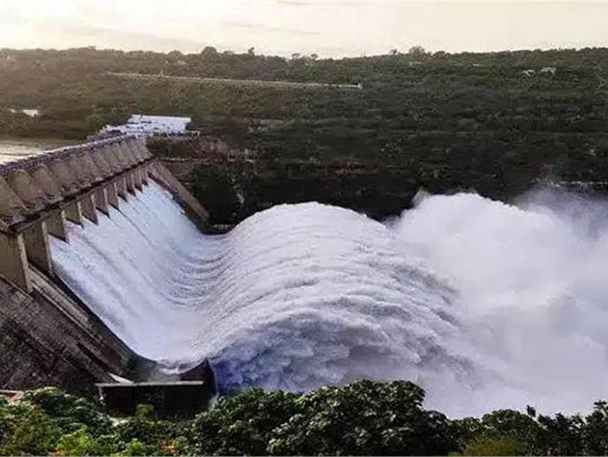 पंजाब के डैमों में भी पानी भरा हुआ जिससे उनके टूटने का खतरा लगातार बरकरार