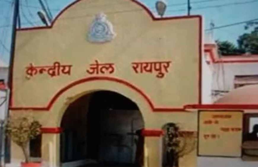 शोएब ढेबर पर बड़ी कार्रवाई: गैर जमानती धाराओं में FIR, जेल प्रहरी से बदसलूकी का आरोप