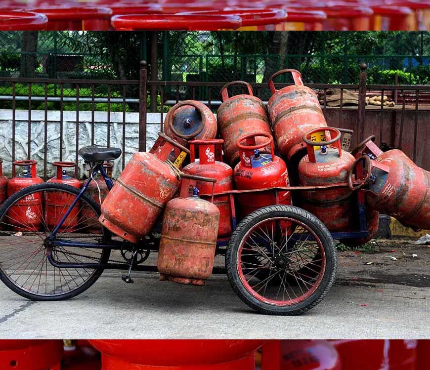 महंगाई से राहत: मोदी सरकार दे सकती है 30 हजार करोड़ की LPG सब्सिडी